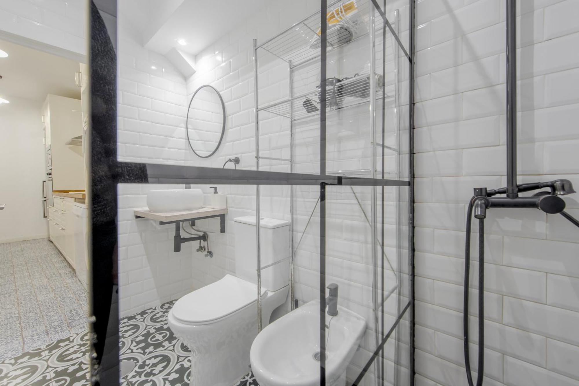 C-Cabeza Cool Apt Para 7 Al Lado De Tirso De Molina E1 Madrid Luaran gambar