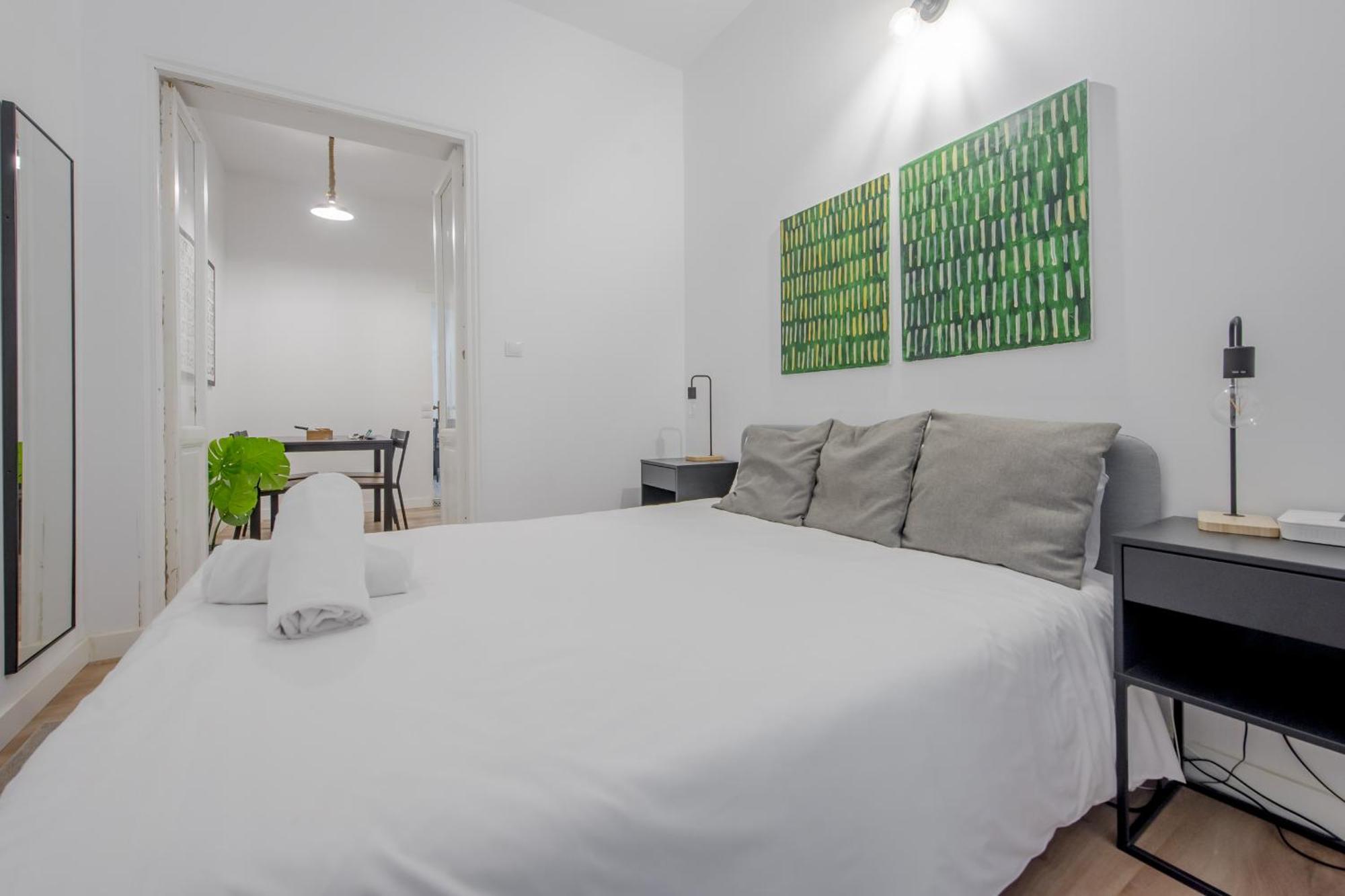 C-Cabeza Cool Apt Para 7 Al Lado De Tirso De Molina E1 Madrid Luaran gambar