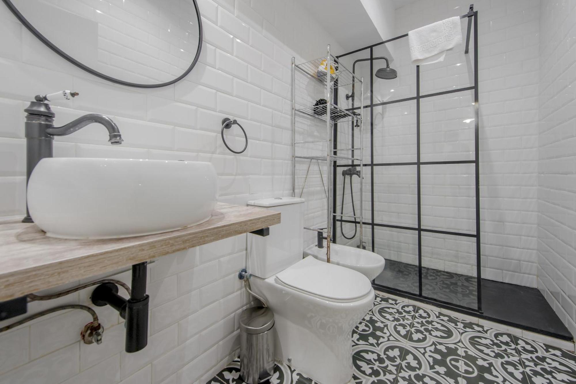 C-Cabeza Cool Apt Para 7 Al Lado De Tirso De Molina E1 Madrid Luaran gambar